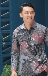 Menswear Vervessa's Lenneth Men Shirt Rose | Kemeja Pria Raya Batik Pesta Kondangan PO 1 Week