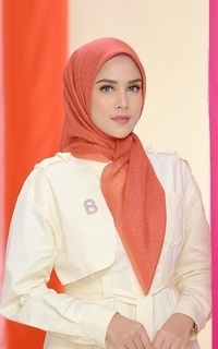 Hijab Motif The Tapis Square - Red Orange