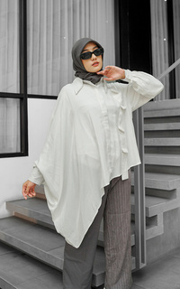 Kemeja Willona Shirt Off White