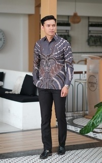 Pakaian Pria Vervessa's Leight Men Shirt Mauve | Kemeja Pria Raya Batik Pesta Kondangan