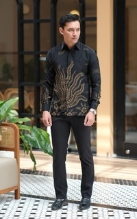 Pakaian Pria Vervessa's Leight Men Shirt Latte | Kemeja Pria Raya Batik Pesta Kondangan