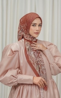 Hijab Motif The Ederra 2.0 Voile Square - Brick