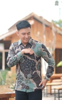 Pakaian Pria Vervessa's Laura Men Shirt Sage | Kemeja Pria Raya Batik Pesta Kondangan PO 4 Days