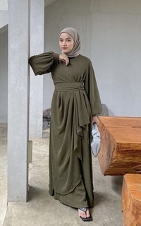 Long Dress Vervessa's Sada Draped Dress Olive | Gamis Polos Basic Kerja PO 4 Days