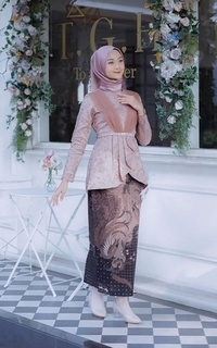 Setelan Vervessa's Lana Sequin Set Dress Nude | Setelan Kebaya dan Rok Raya Pesta Kondangan PO 1 Week