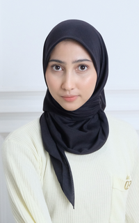 Plain Scarf Alunicorn - Sara Ultrafine - Hijab Wanita - Black