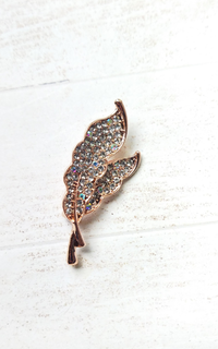 Bros Prianka Leaf Brooch