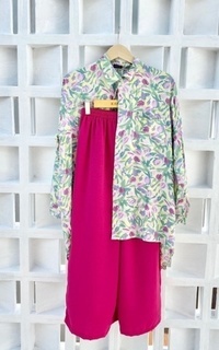 Blus Racin One Set Kemeja Rayon Motif dan Kulot Crinkle (2) - Setelan Wanita - Casual D-683561