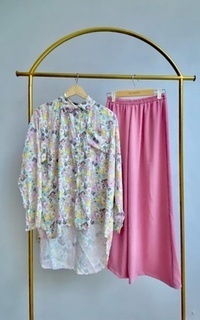 Blus Racin One Set Kemeja Rayon Motif dan Kulot Crinkle (2) - Setelan Wanita - Casual E-683562
