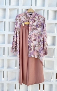 Blus Racin One Set Kemeja Rayon Motif dan Kulot Crinkle (2) - Setelan Wanita - Casual AT-683573