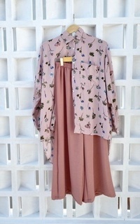 Blus Racin One Set Kemeja Rayon Motif dan Kulot Crinkle (2) - Setelan Wanita - Casual AE-683595
