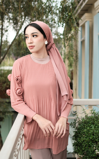 Blouse Alunicorn - Delle Series : Dean Blouse Dark Salmon