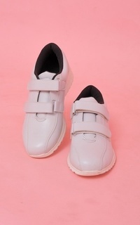 Sepatu Winnie Sneakers Smoke White