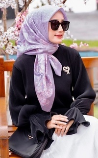 Hijab Motif Japan Series In Purple