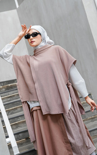 Vest Yumna Vest Milo