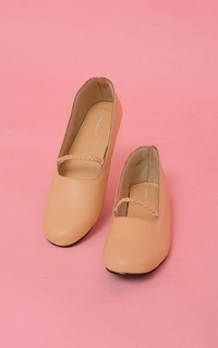 Shoes (NEW) Gabriella Flatshoes Latte