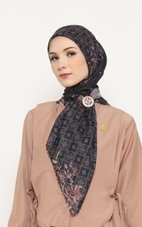 Printed Scarf HESSYA ELLENA SERIES_BLACK