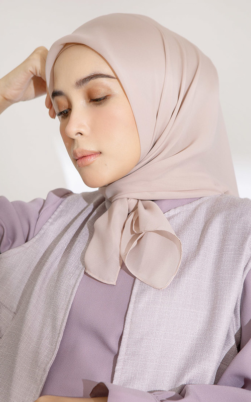 Shop Lozy Hijab Inner Shirt Nude Cream Manset