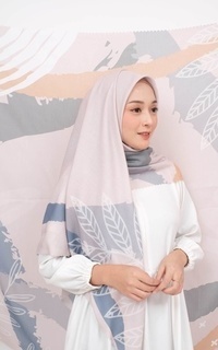 Hijab Motif Voal Signature Premium - Taffy  (Motif Series by Zilkalabel)