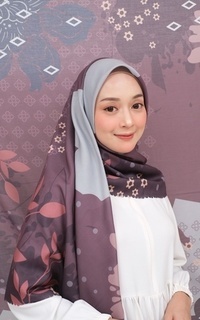 Hijab Motif Voal Signature Premium - Burgandy  (Motif Series by Zilkalabel)