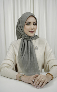 Hijab Motif Monogram Voile Square - Mushroom