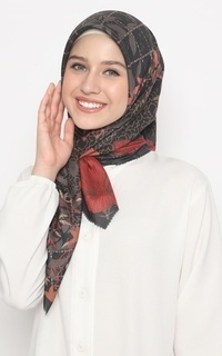 Hijab Motif Akeyla Damour Style Black