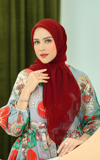 Hijab Polos Kelly Square in Rhubarb