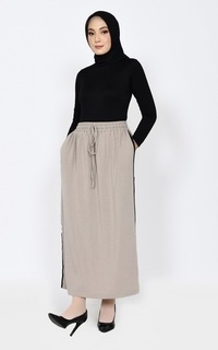 Sporty Daily Skirt in Milky Brown