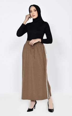 Skirt Sporty Daily Skirt in Brown