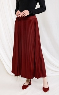 Skirt Basic Pleats Skirt Maroon