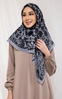 Printed Scarf Voal Hijab Segi Empat Zehra