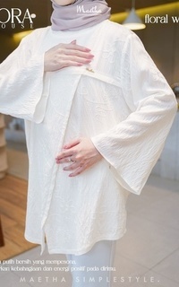 Blus Maetha - Blouse Wanita Lengan Panjang Muslim Izora Series Floral White-698534