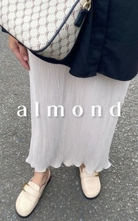 Nuna Wavy Pleats Skirt Almond