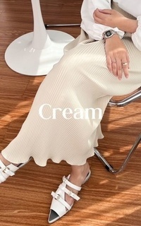 Rok Nuna Wavy Pleats Skirt Cream