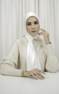 Hijab Motif Today's Scarf - White