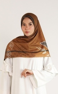 Hijab Motif Nayanika Hijab / Jilbab / Kerudung Voal Ultrafine Motif batik