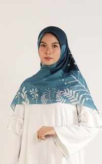 Hijab Motif Nayanika Hijab / Jilbab / Kerudung Voal Ultrafine Motif Ananta