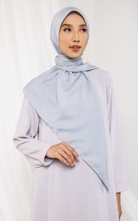 Hijab Polos Seya Square Warm Breeze