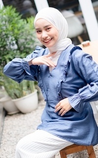 Blouse Mybamus Nadya Ruffle Tops – Blouse V Neck – Atasan Wanita Muslim Sea M18345 R89S6-707671