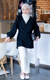 Blouse Mybamus Nadya Ruffle Tops – Blouse V Neck – Atasan Wanita Muslim Black M18346 R88S2-707690
