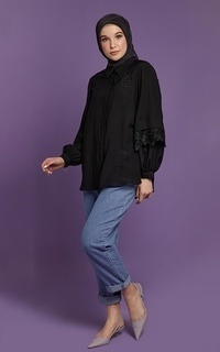 Blus Kami Runa Dropshoulder Top Black