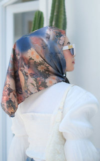 Hijab Motif ODDINARY VINTAGE INSTANT SCARF LOVELY SOUL SERIES