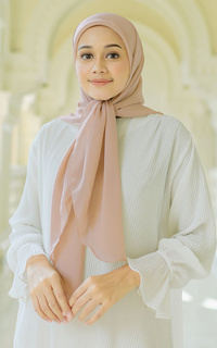 Plain Scarf Ovel Square (Hijab Segiempat Oval Lozy x Hamidah)