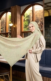 Hijab Motif Cleine Scarf Palmarosa Large