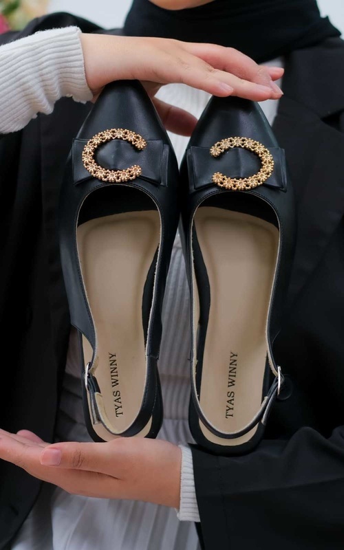 Sepatu - Joana Flatshoes Black - hitam 