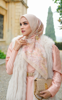 Hijab Motif Tuscany Voile Square - Pasta