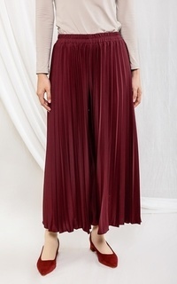 Celana Basic Pleats Cullote Maroon