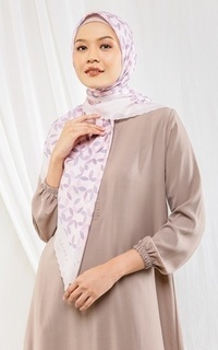 Hijab Motif Hanna Scarf Pink