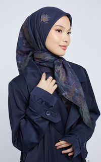 Hijab Motif Kami Haruna Flowers Signature Scarf Midnight