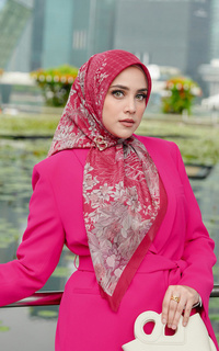 Hijab Motif Singapore Voile Square - Tropical